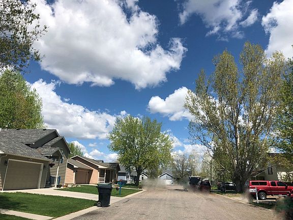 4th image of 571 Chinook Pl