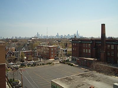 5th image of 3126 W Fullerton Ave