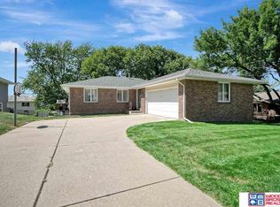3431 S 75th St, Lincoln, NE 68506