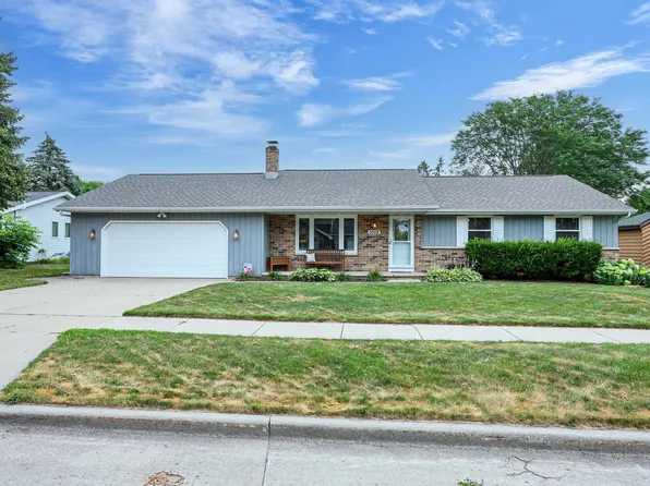 1002 S Covenant Ln, Appleton, WI 54915