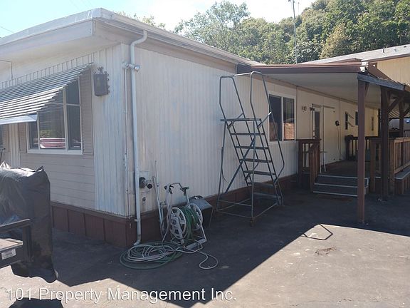 4th image of 1250 Marina Dr