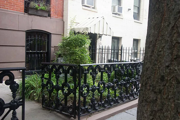 Rented by Maz Group NY | media 16