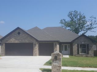 9232 Meadow Gardens Dr, Sherwood, AR 72120