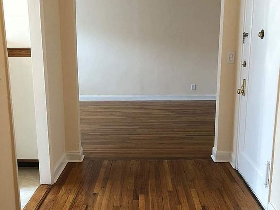 3rd image of 6939 Yellowstone Blvd APT 623