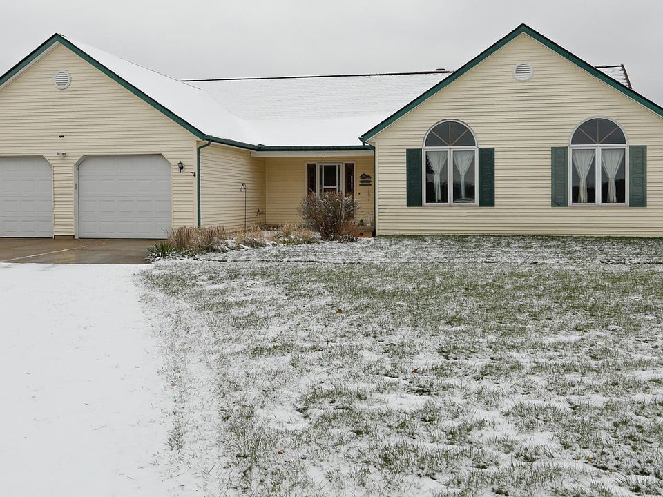 9700 Pine Lake Rd-101