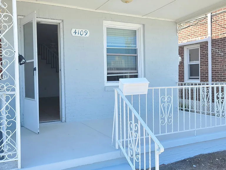 4109 South Blvd — Photo 3