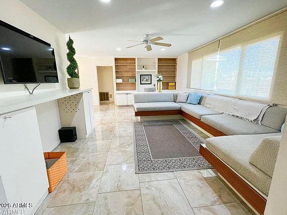 3rd image of 1255 E Riviera Dr