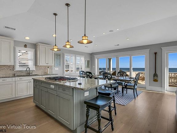 3rd image of 2611 Wesley Ave #2