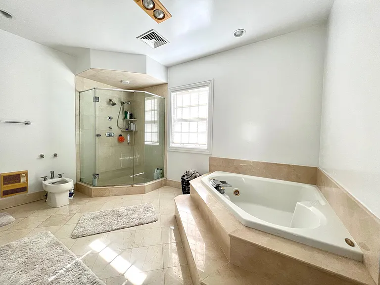 256 W Haviland Ln — Photo 15