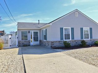 81 Ronald Ave S, Bayville, NJ 08721