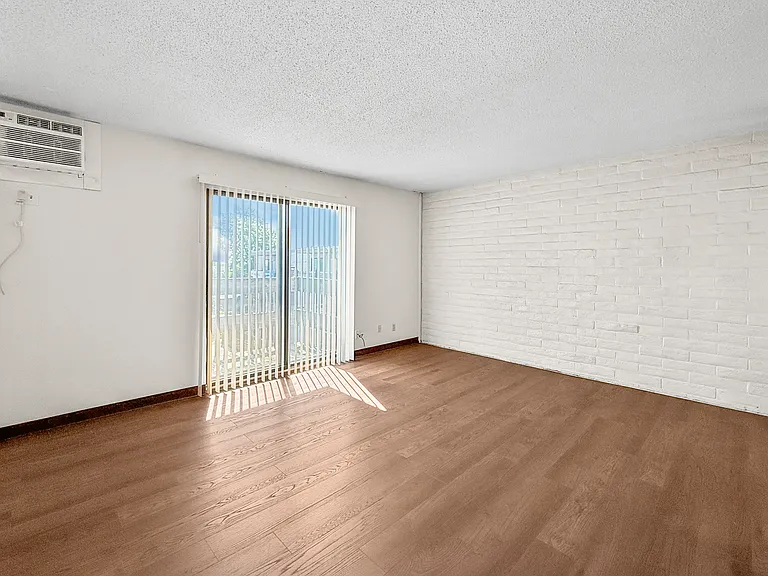 135 Dotson Dr #305 — Photo 6