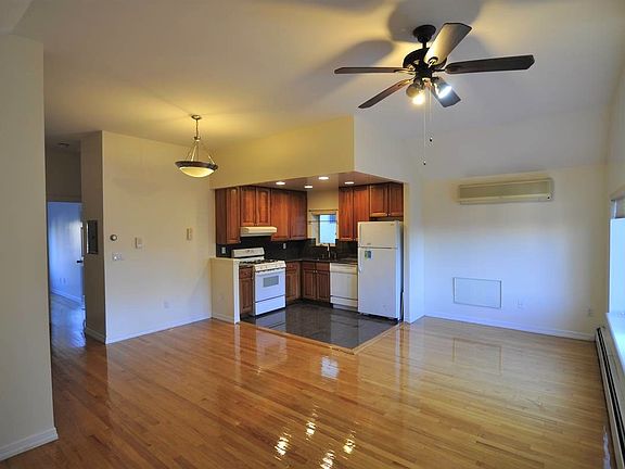 2nd image of 6641 Bergen Pl #Tw2f