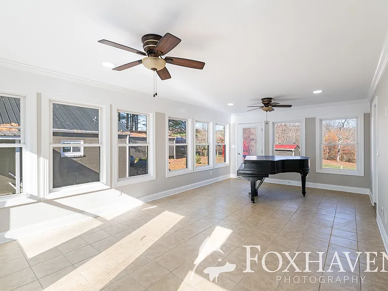 1137 E Keswick Rd #2 — Photo 3
