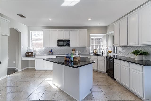 1st image of 5300 Hollow Knoll Dr