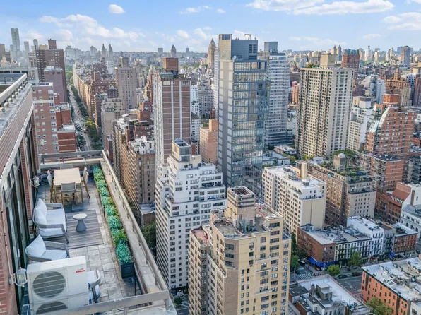 422 East 72nd Street image 53 of 57