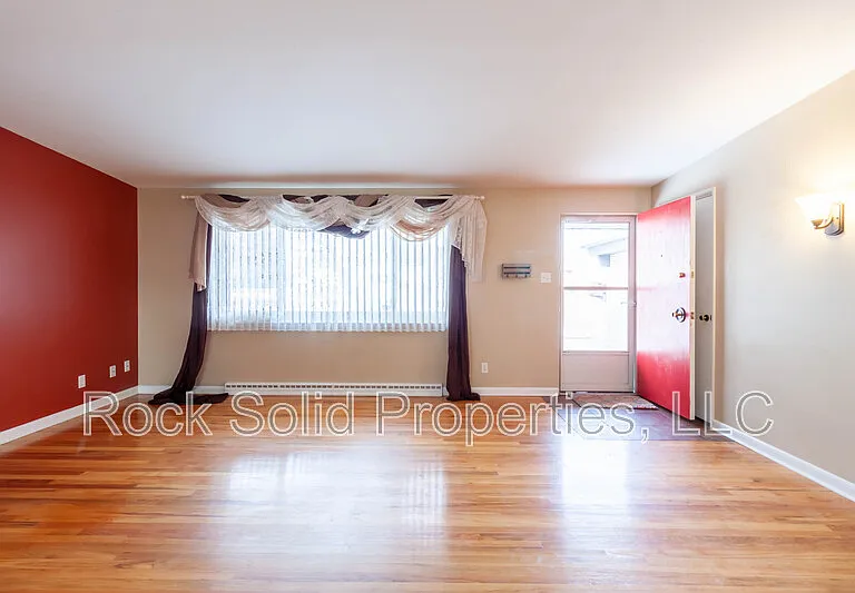3413 Luckie Rd — Photo 8