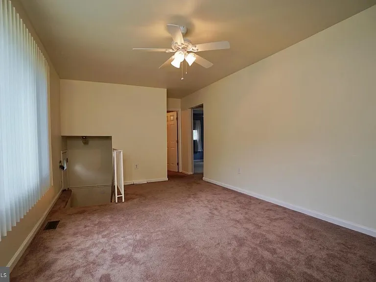 12913 Kerrydale Rd — Photo 3