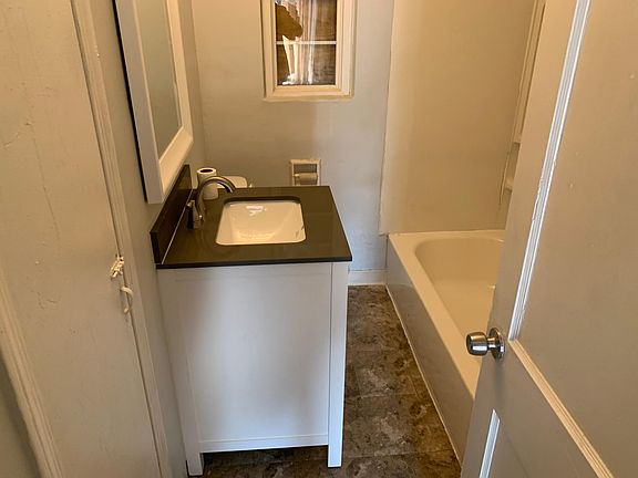 5th image of 1488 22nd Ave