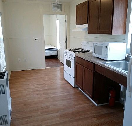 5th image of 16669 D St #5