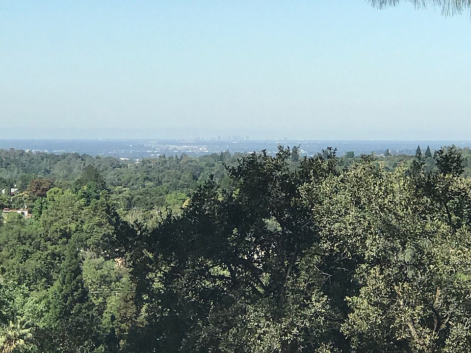 2nd image of 220 Buena Vista Ave