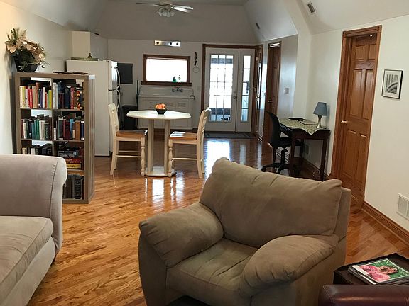 4th image of 314 Eastman Ave #2