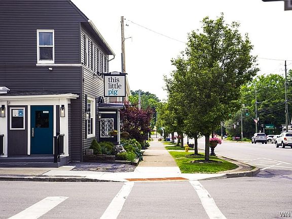 5th image of 10668 Main St