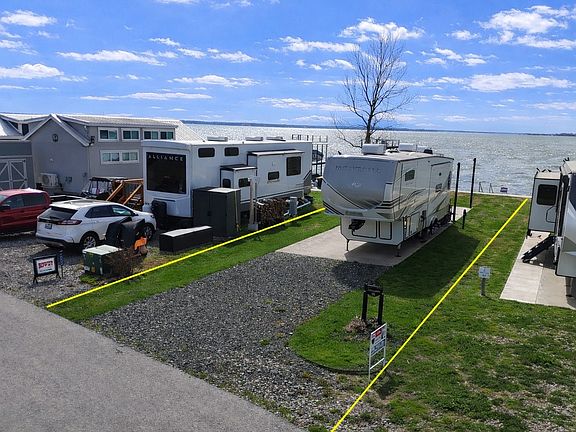 4th image of 6454 Peninsula Rd