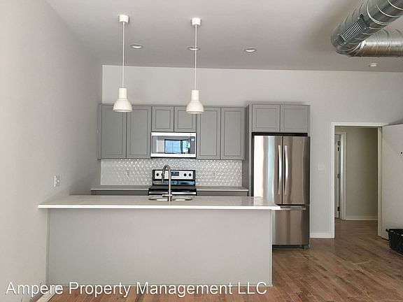 4th image of 2021-35 N Front St #205