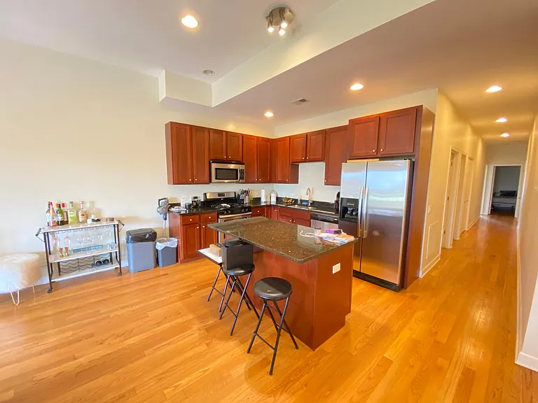 1655 S California Ave #4 — Photo 3