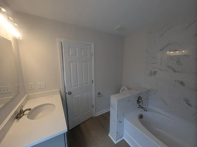 178 Brady St — Photo 12