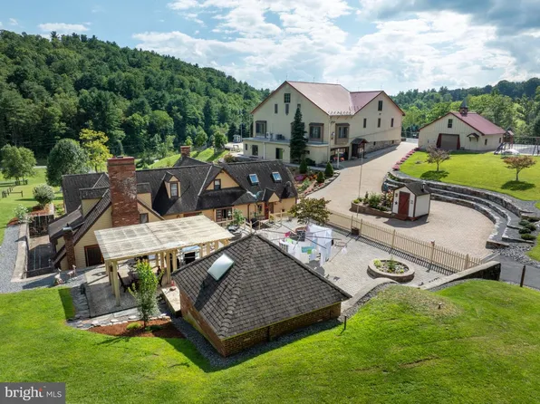 247 Sugar Run Rd, Beech Creek, PA 16822