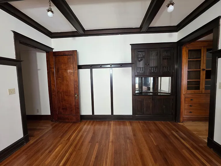824 Columbus St #4 — Photo 13