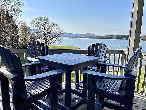 Table and Chairs Front Deck