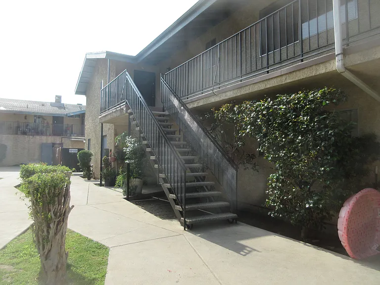 8856 Willis Ave #5 — Photo 1