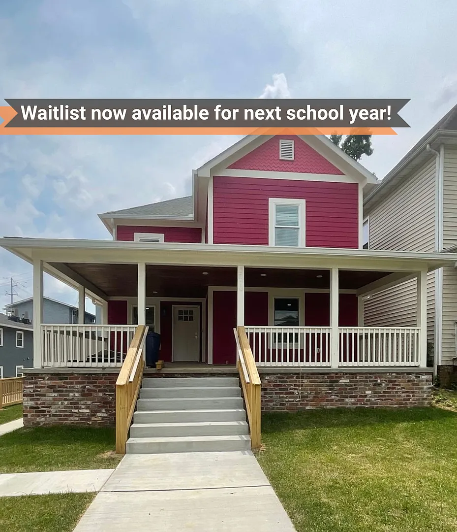 Waitlist for Aug2027Jul2028 Now Open! | 4BR in Fort Sanders | Walk to UTK — Photo 2