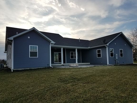 2nd image of 104 Crow Ct