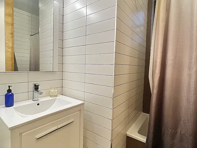 1054 Bergen St #A5 — Photo 17