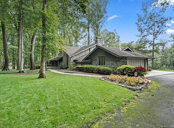 4th image of 3210 Deauville Pl #L299-300