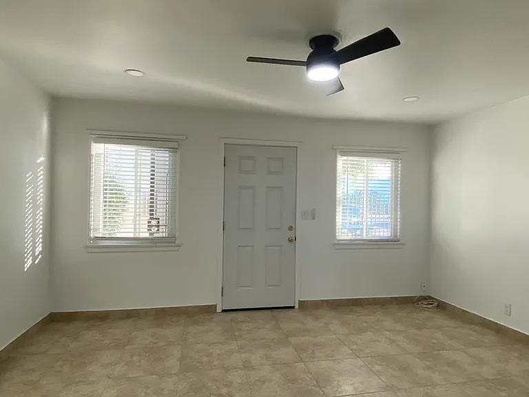 2278 Newport Blvd #5 — Photo 4