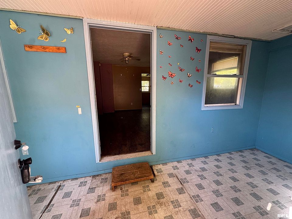 2nd image of 143 S Wesley St