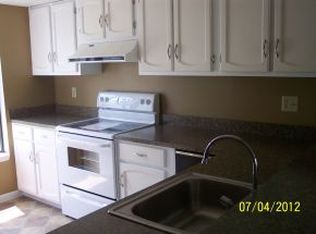 9141 S Pointe Ridge Ln, Bloomington, IN 47401