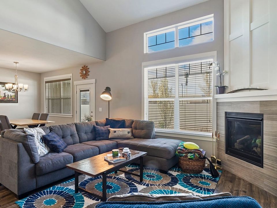 1st image of 1598 W Calais Villas Way