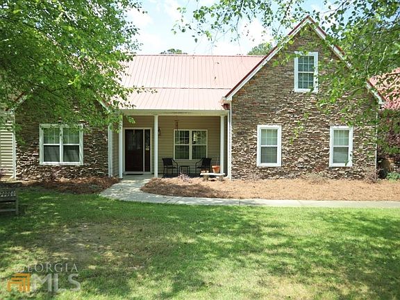 4th image of 93 Sapphire Dr