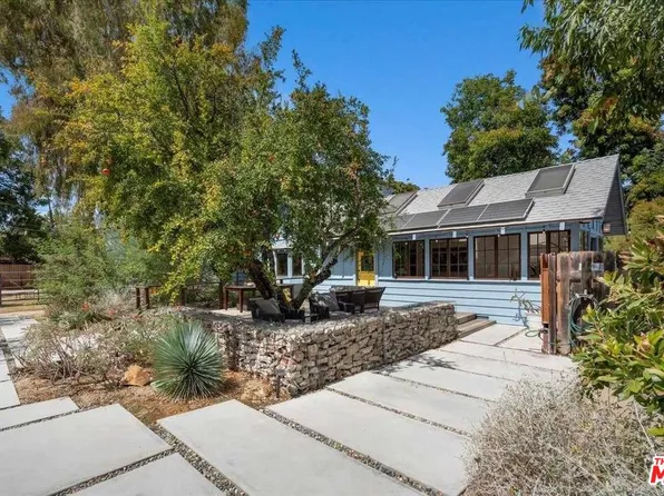 19627 Oxnard St, Tarzana, CA 91356