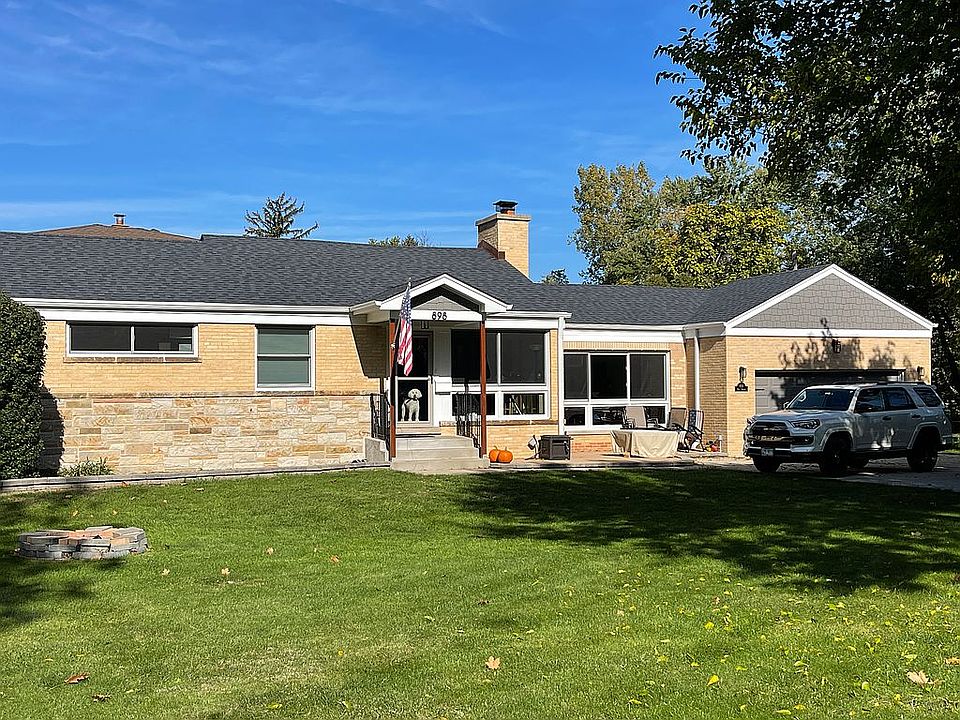 2nd image of 898 Hill Ave