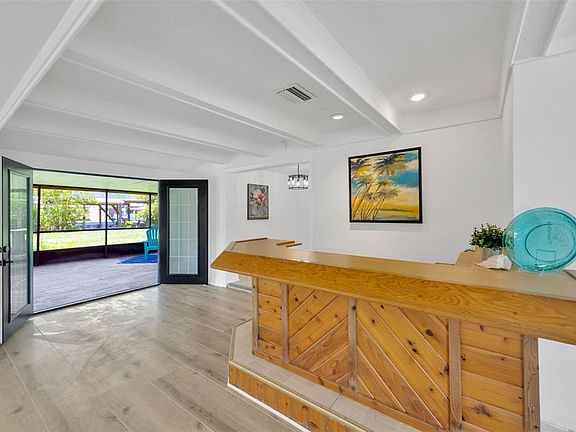 5th image of 9935 RIVER DRIVE