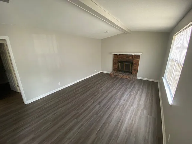 3321 Chesapeake Cir — Photo 2