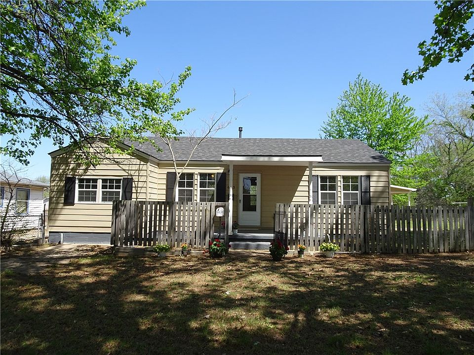 613 N 4th St, Tecumseh, OK 74873 Zillow