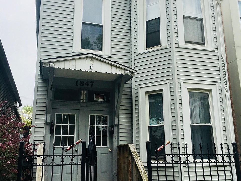 1st image of 1847 N California Ave #2