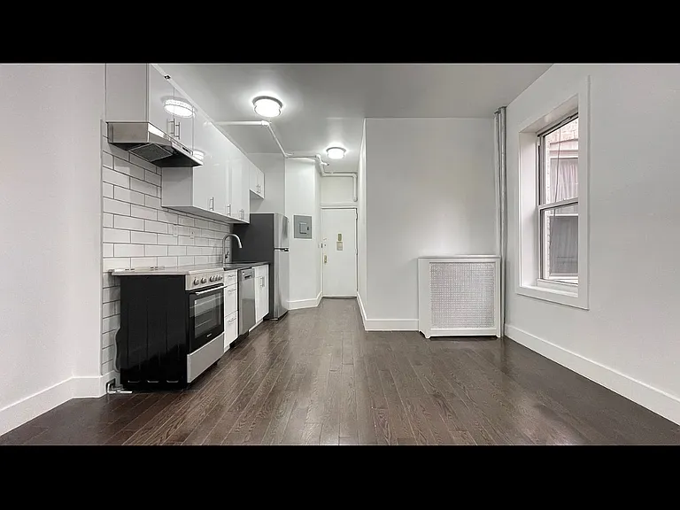 Ocean Ave — Photo 5